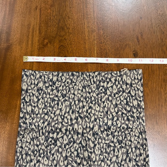 Spanx Look At Me Now Leopard Print Seamless Knit Leggings Size Small - Picture 7 of 8